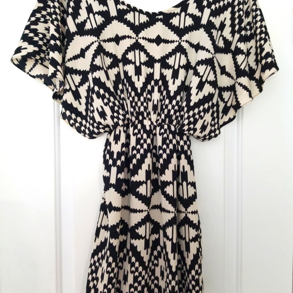 Kimono-Style Aztec Pattern Dress - Picture 3 of 3